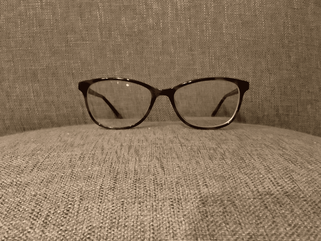 add your oc on my glasses👓 1