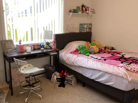 add ur oc in my bedroom!! 1