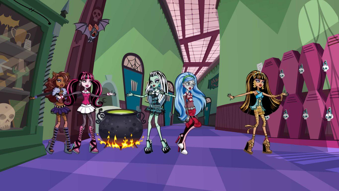 what is ghoulia doing