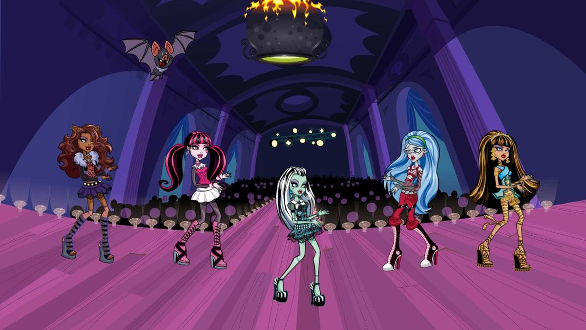 monster high party on stage